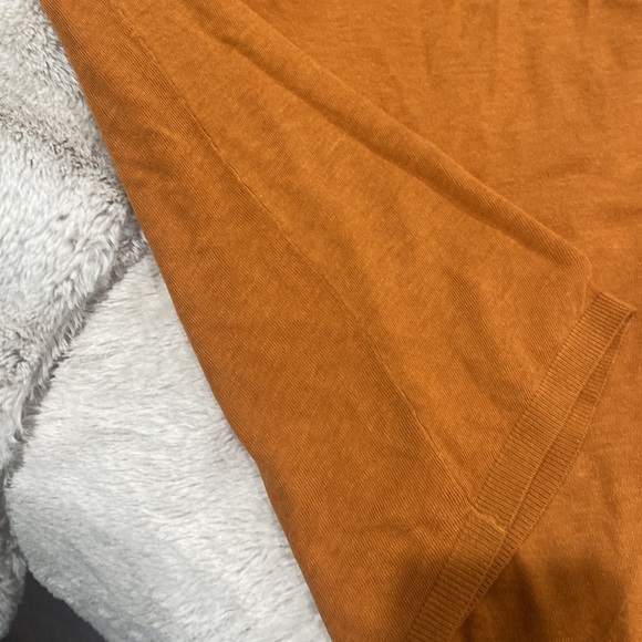 🍋 Vince Light Knit Pumpkin Spice Sweater Top Size M - Picture 5 of 7